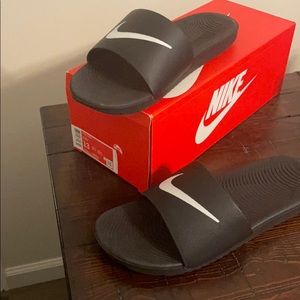 Men’s 13 NIKE Kawa slides NIB